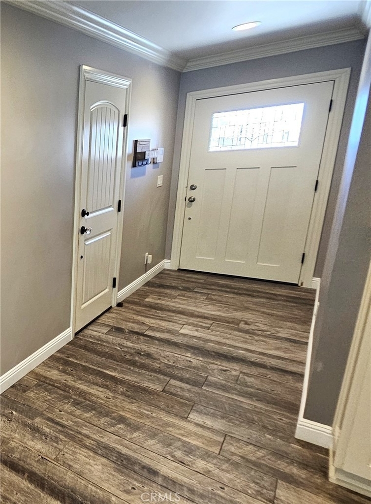 1124 W Woodcrest Avenue - Photo 9