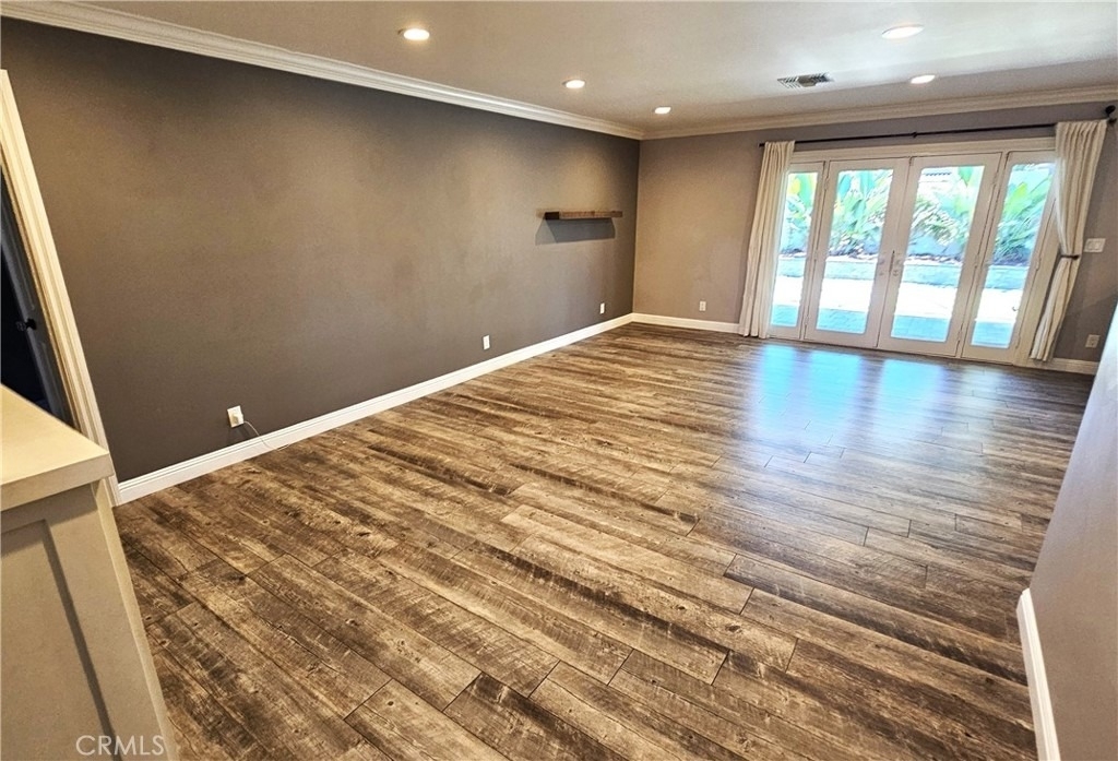 1124 W Woodcrest Avenue - Photo 8