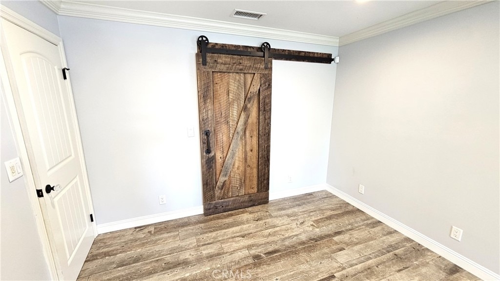 1124 W Woodcrest Avenue - Photo 21