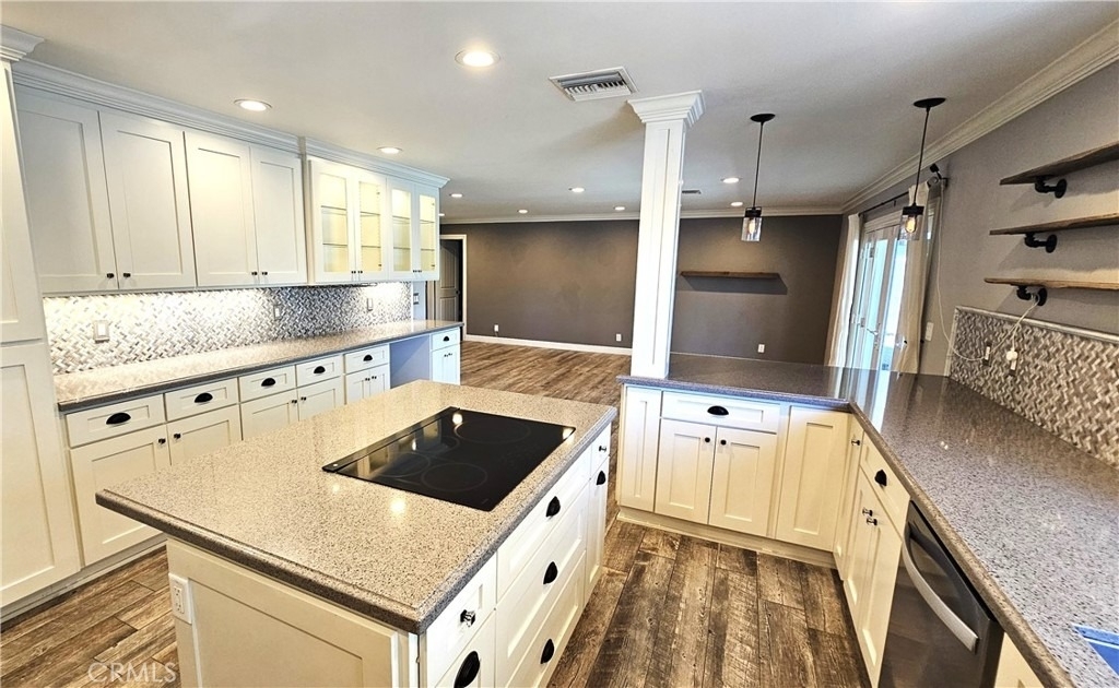 1124 W Woodcrest Avenue - Photo 12