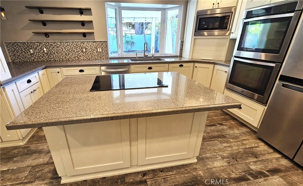 1124 W Woodcrest Avenue - Photo 5