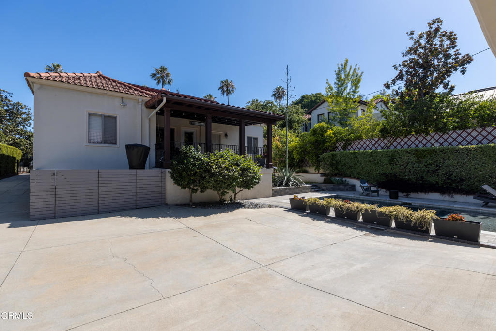 1541 Rose Villa Street - Photo 40