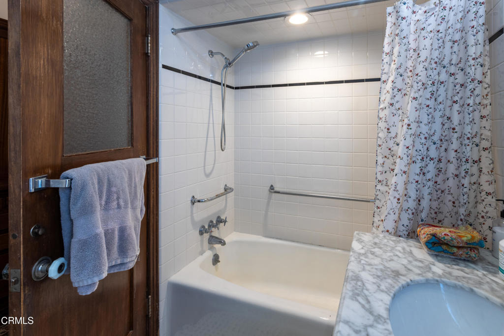 1541 Rose Villa Street - Photo 22