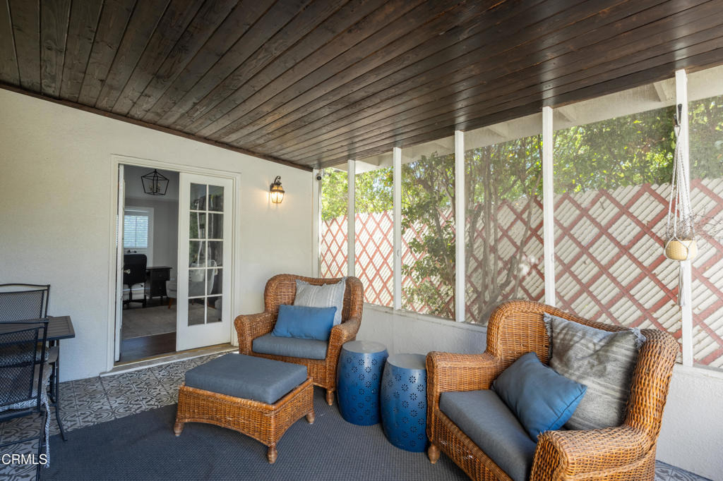 1541 Rose Villa Street - Photo 30
