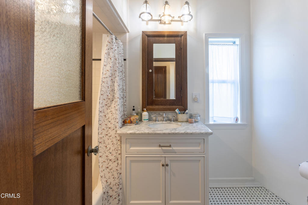 1541 Rose Villa Street - Photo 21