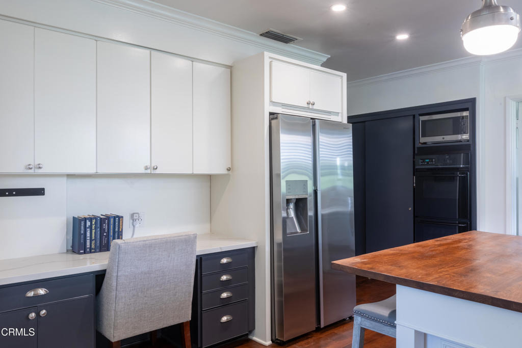 1541 Rose Villa Street - Photo 13