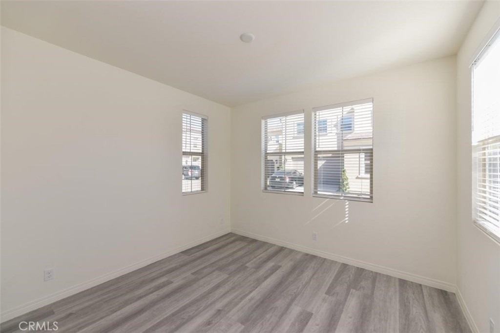 117 Halo - Photo 12