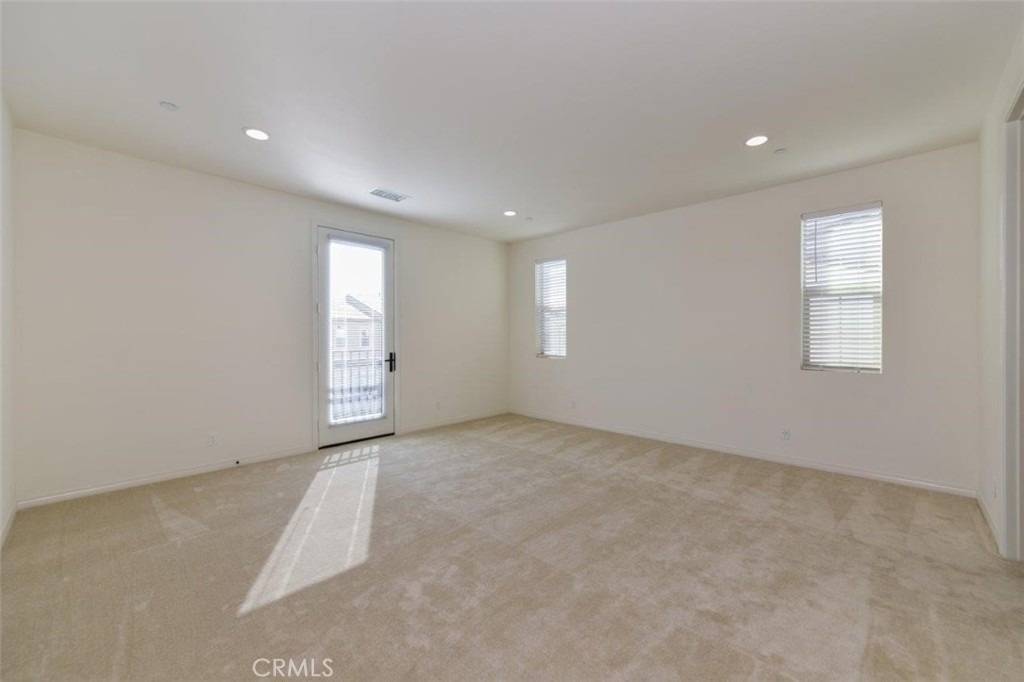 117 Halo - Photo 20