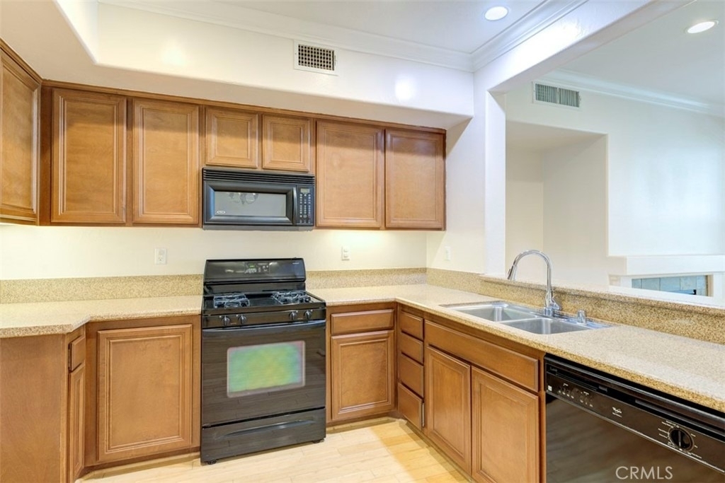 7 Chilmark Street - Photo 8