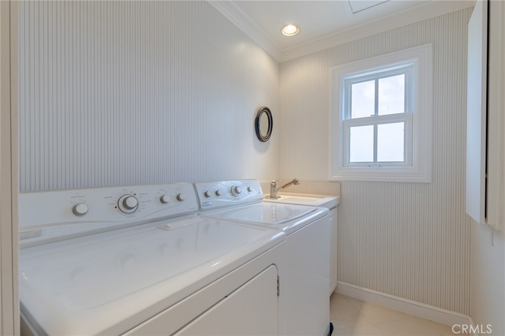 309 Marigold Avenue - Photo 3