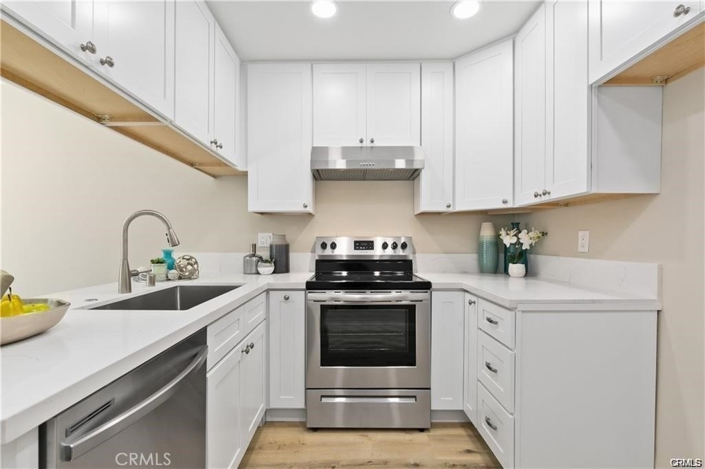 713 N Morgan Street N - Photo 7