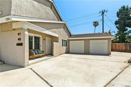 713 N Morgan Street N - Photo 0