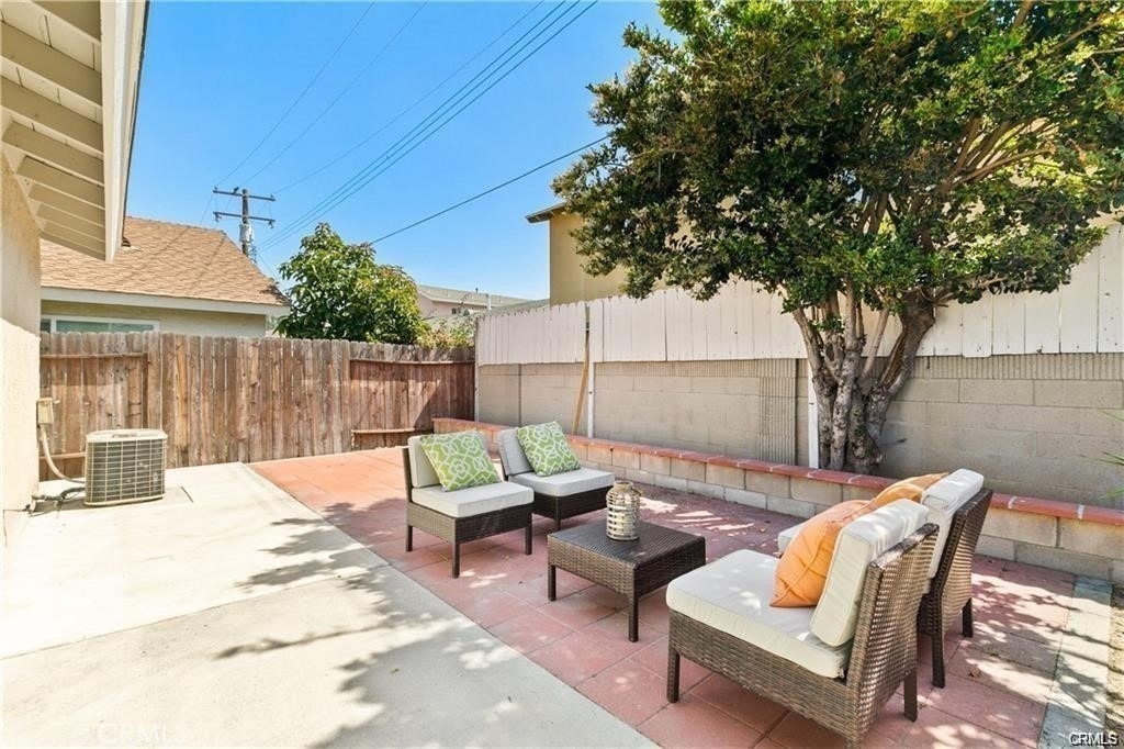 713 N Morgan Street N - Photo 15