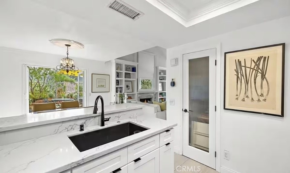 21 Encinitas - Photo 4