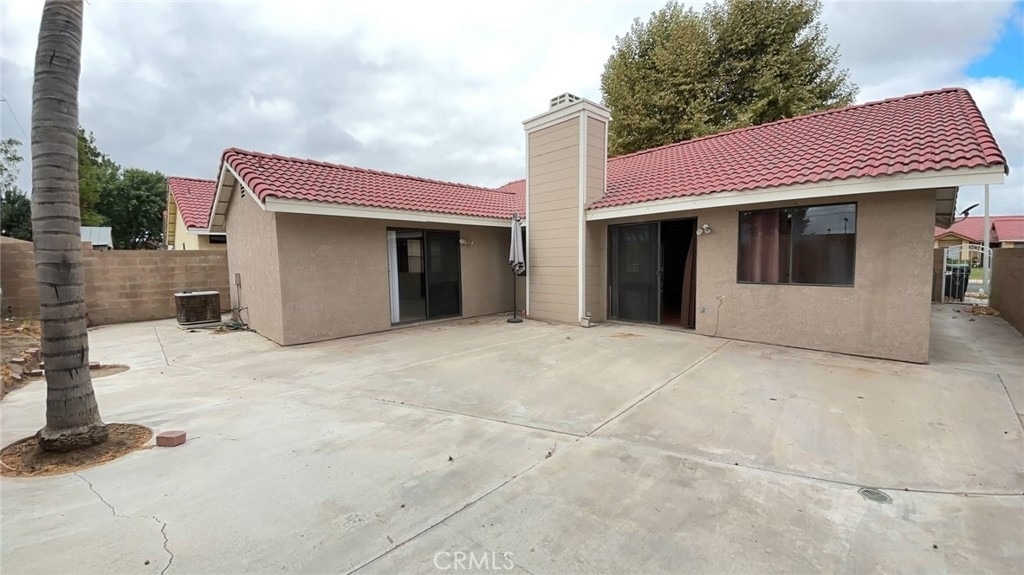560 Boston Street - Photo 17