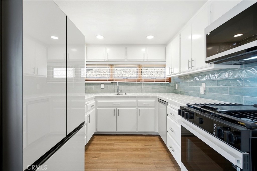 2744 E 20th Street - Photo 25