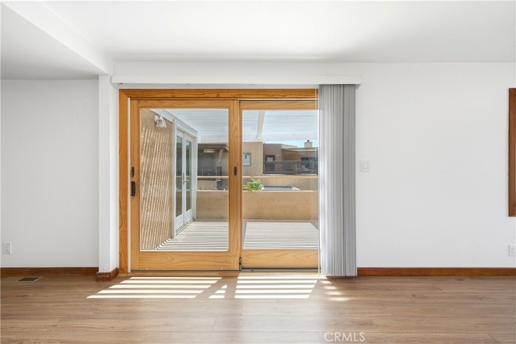 2744 E 20th Street - Photo 17