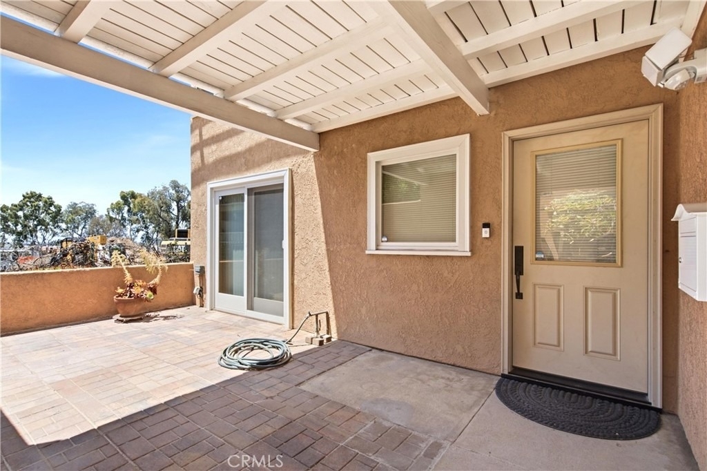 2744 E 20th Street - Photo 4