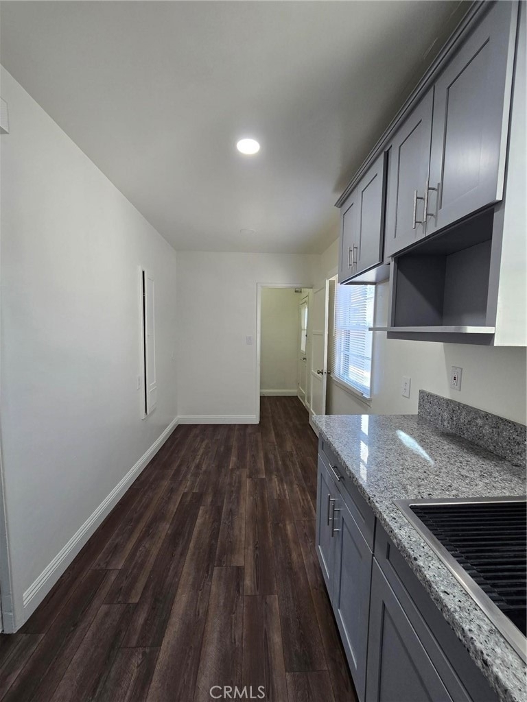 260 W 18th Street - Photo 8