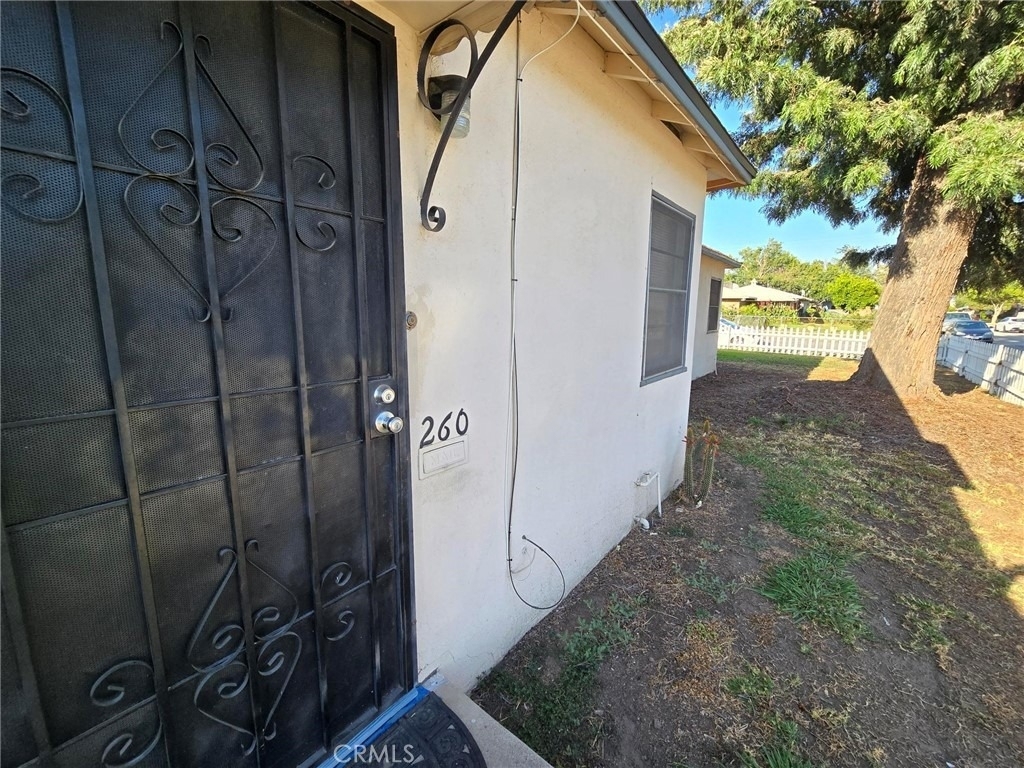 260 W 18th Street - Photo 17