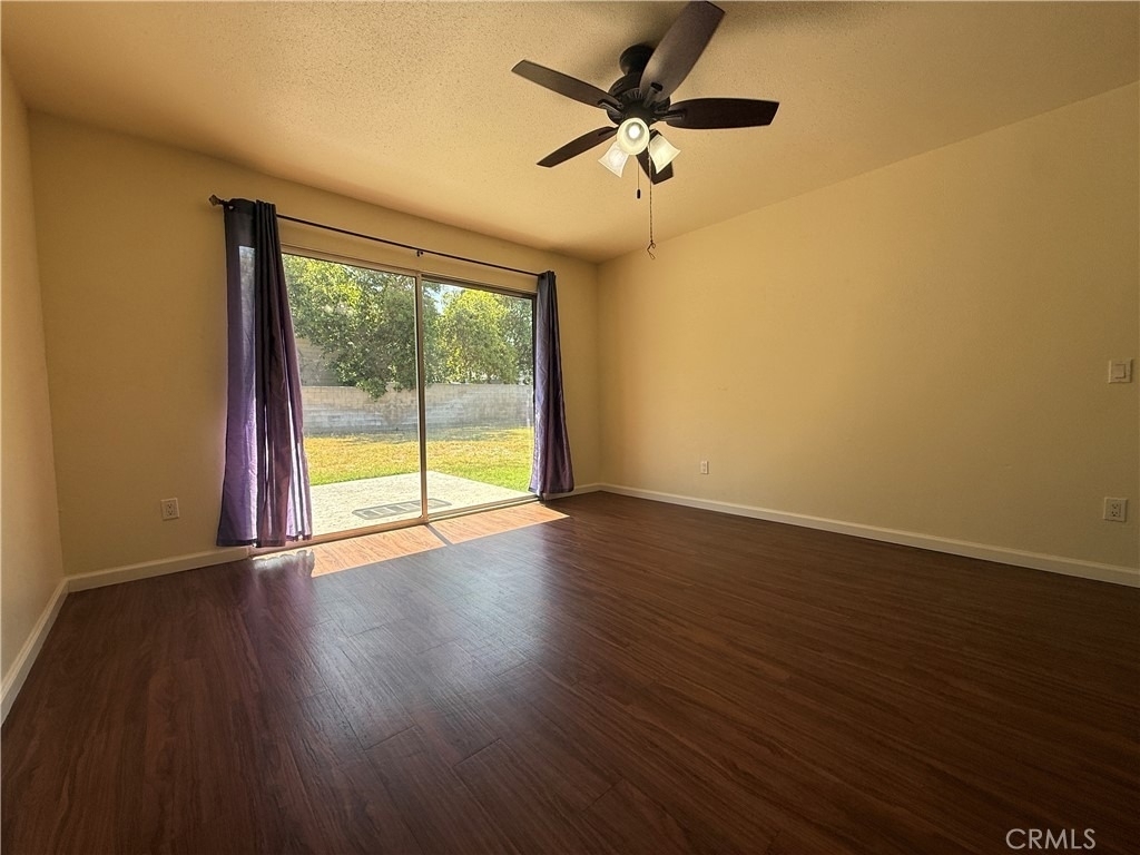 1677 Rosena Avenue - Photo 3