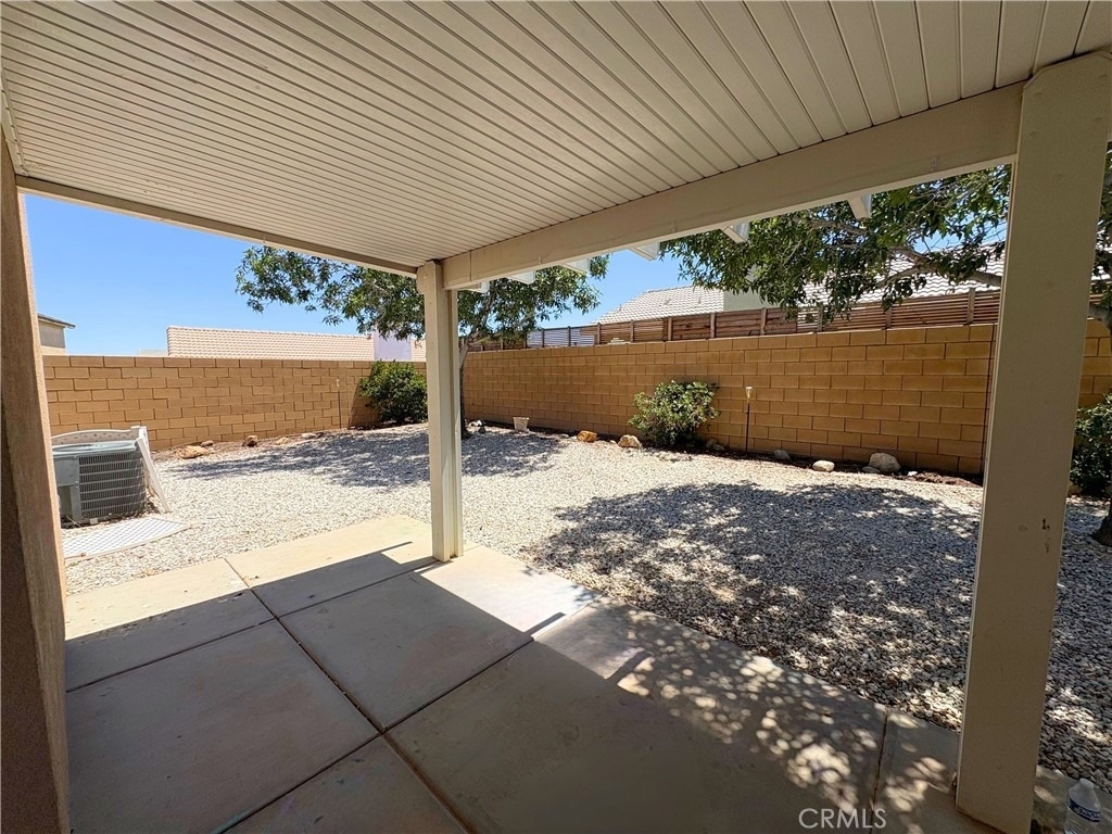 13085 Camden - Photo 15