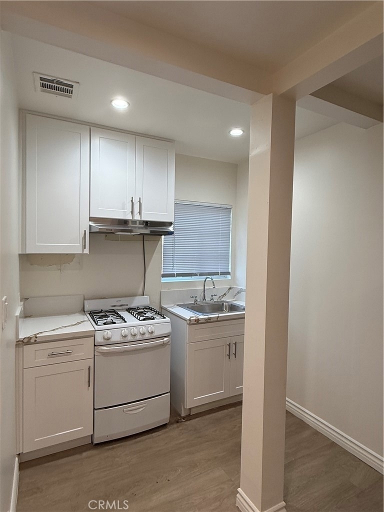 7045 Lindley - Photo 7