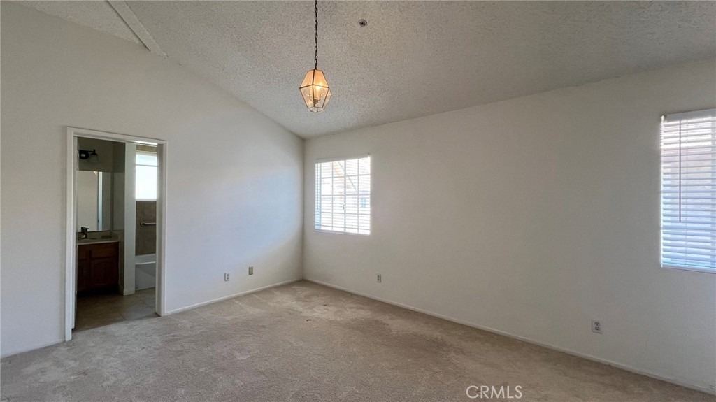 1037 Sunset Boulevard - Photo 5