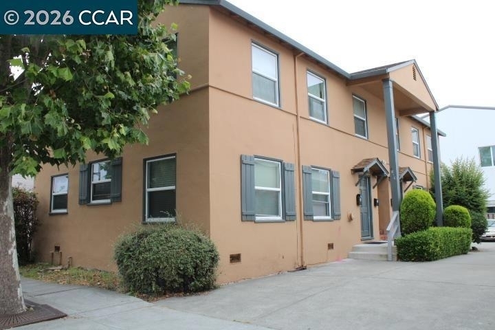4010 Macdonald Ave - Photo 0
