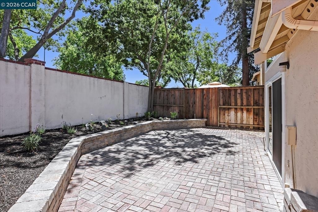 1539 Trimingham Dr - Photo 35