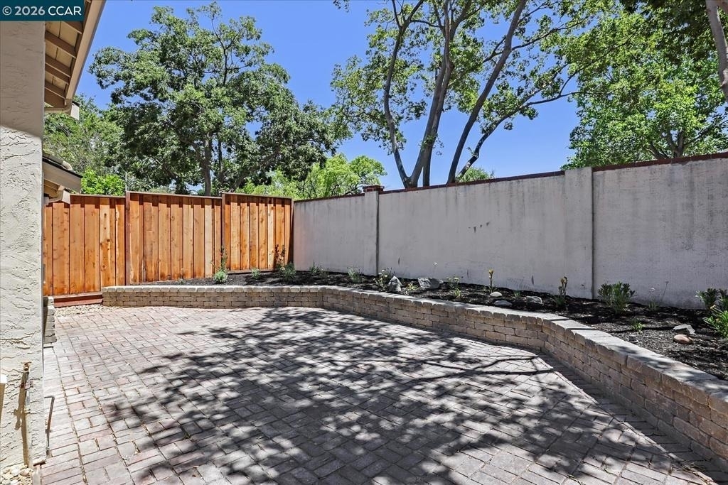 1539 Trimingham Dr - Photo 34