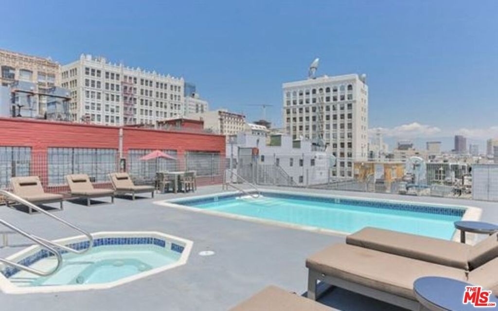 315 E 8th Street - Photo 27