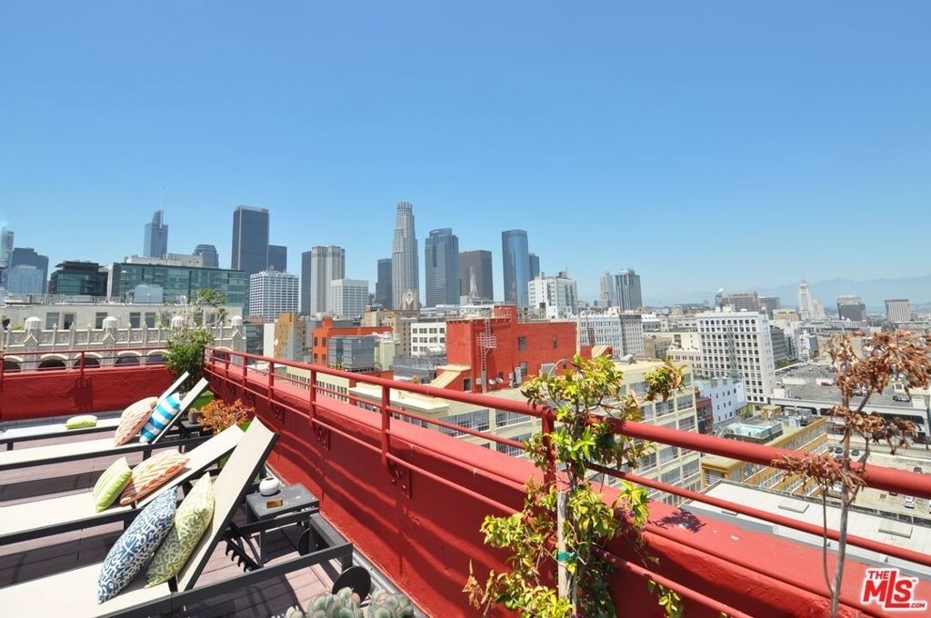 315 E 8th Street - Photo 24
