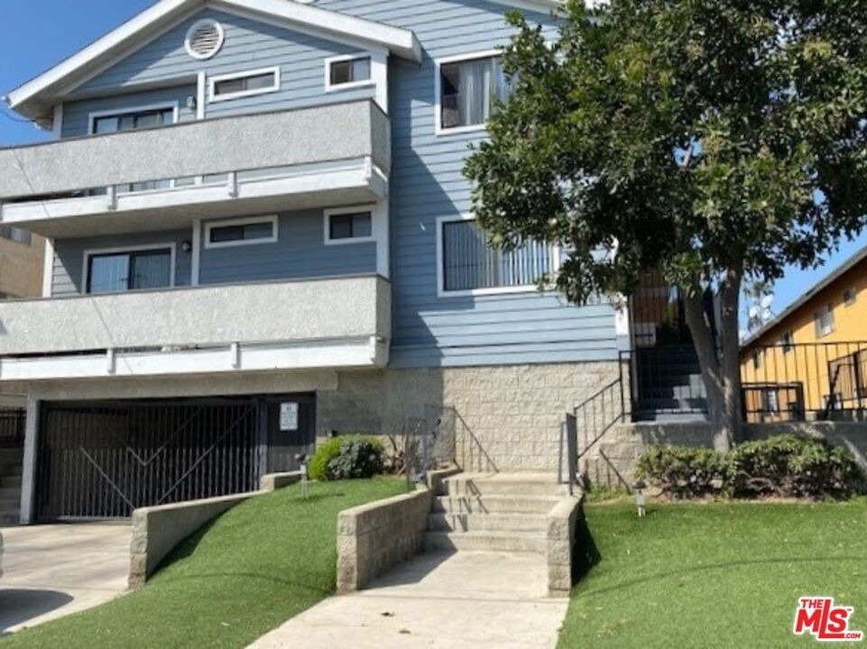 5263 Corteen Place - Photo 0