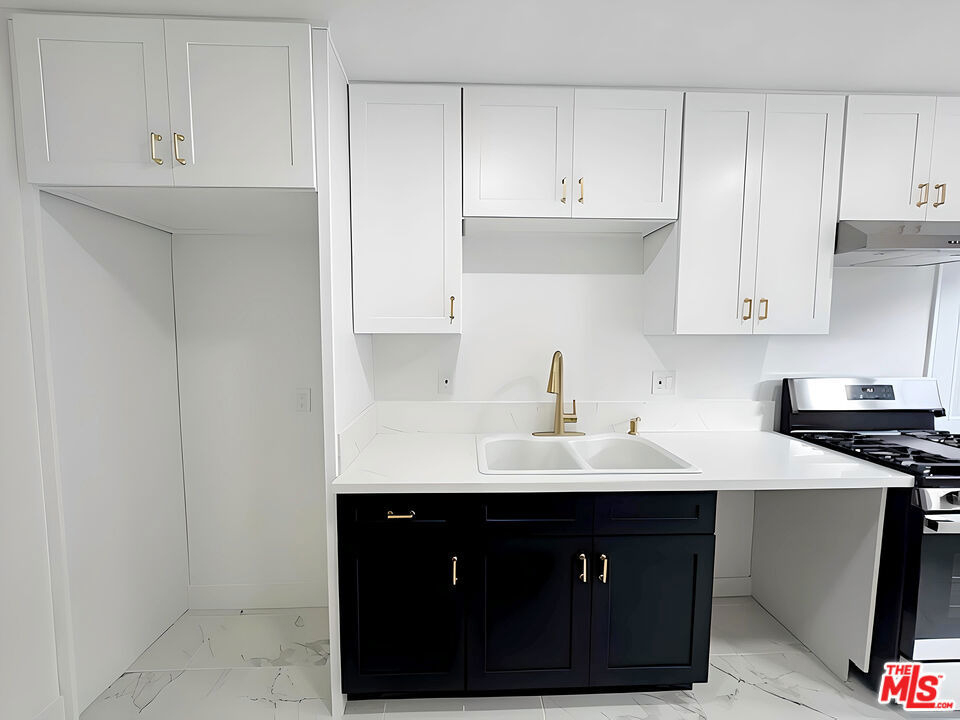 2416 Boone Avenue - Photo 4