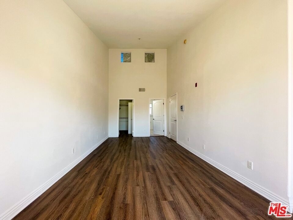 429 S St Andrews Pl - Photo 13
