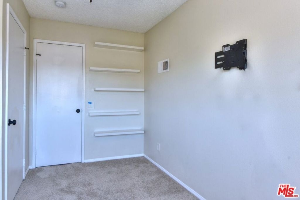 3119 Genoa Court - Photo 18