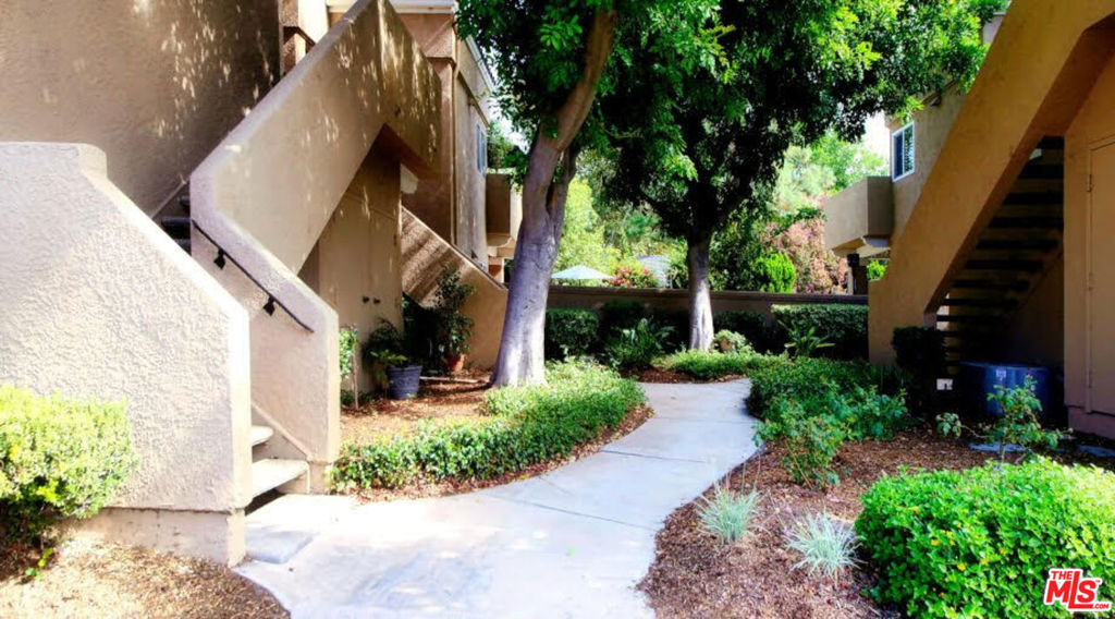 3119 Genoa Court - Photo 14