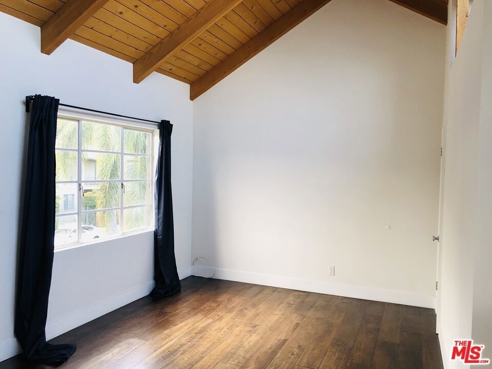 6207 Banner Avenue - Photo 8