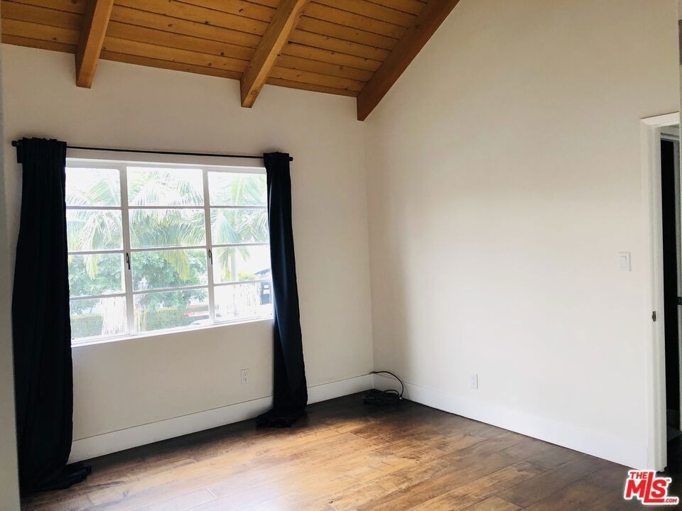 6207 Banner Avenue - Photo 12