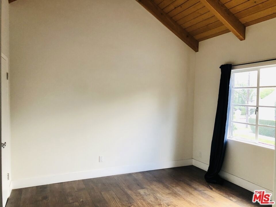 6207 Banner Avenue - Photo 13