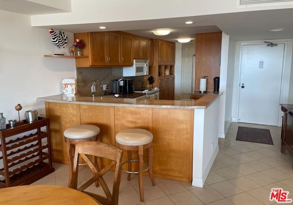 4267 Marina City - Photo 2