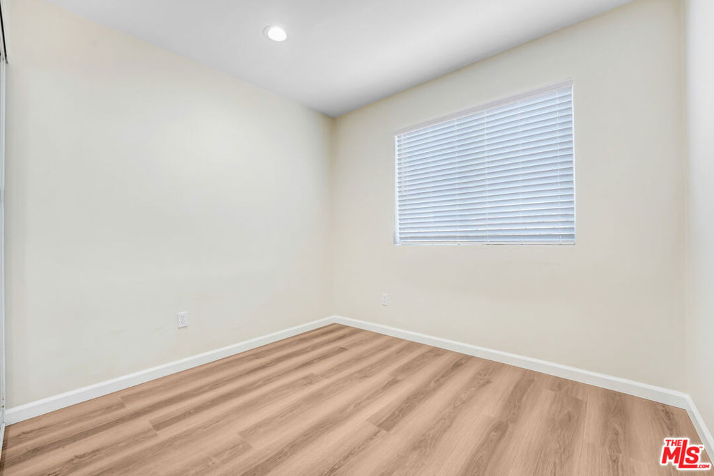 845 N Hagar Street - Photo 3