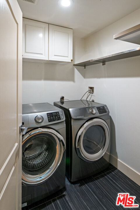 575 S Barrington Avenue - Photo 29