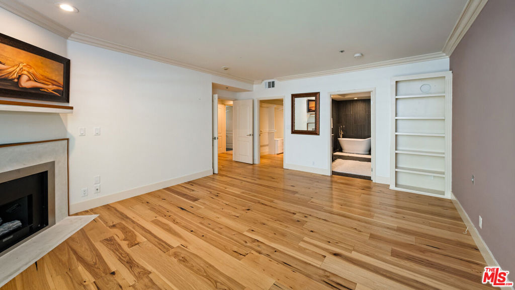 575 S Barrington Avenue - Photo 21