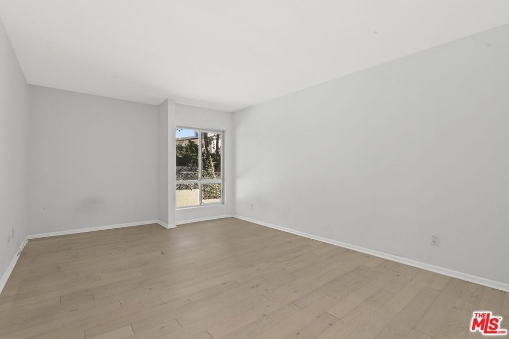 4900 Overland Avenue - Photo 12