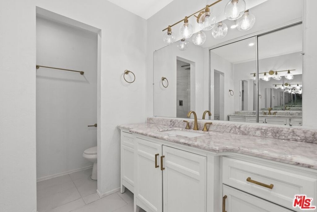 4900 Overland Avenue - Photo 3