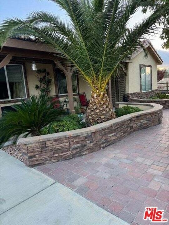 3746 Paddock Way - Photo 0