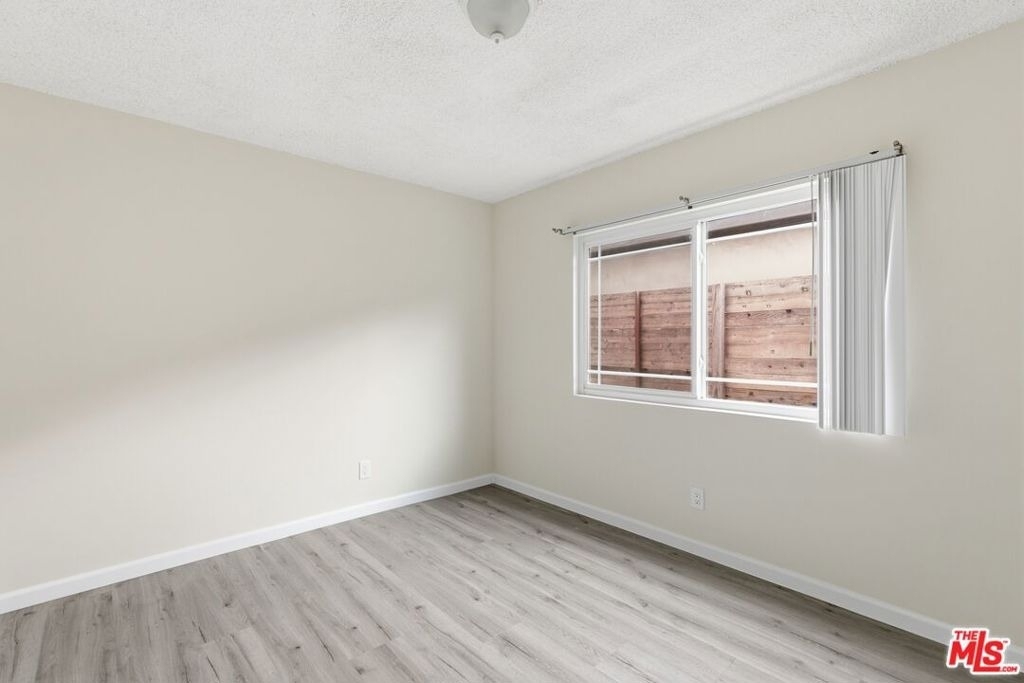 1361 Yosemite Drive - Photo 8