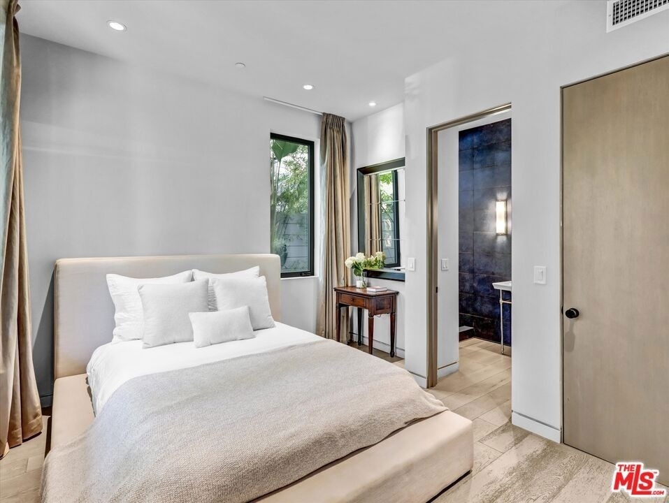 1724 N Sierra Bonita Avenue - Photo 17